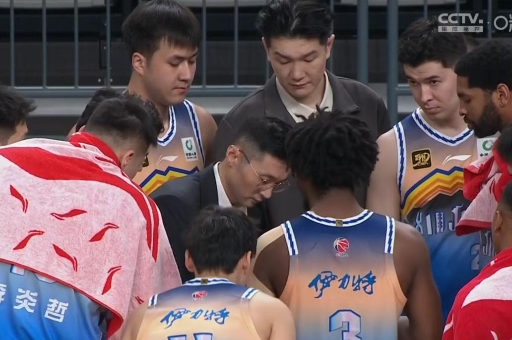 开云官网-新疆男篮试训广东旧将，曾帮助球队三连冠，上赛季场均6.3分！