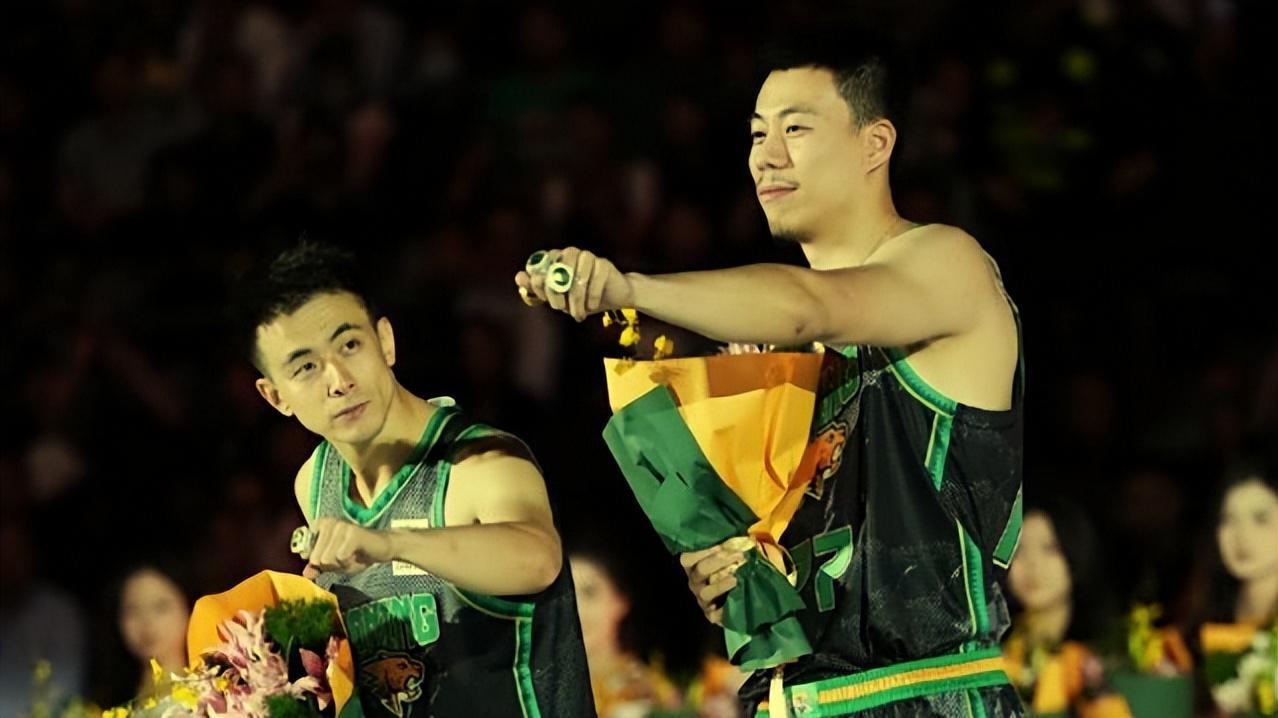 开云娱乐-谣言止于智者!张镇麟承认转会上海并非和杨鸣不和,而是另有原因