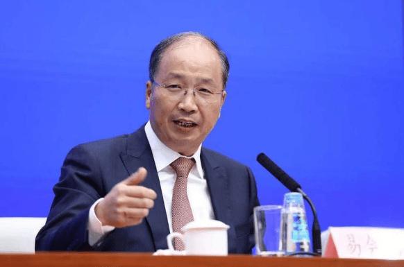 易会满落马：在任五年，1700家IPO，上证仅上涨190点