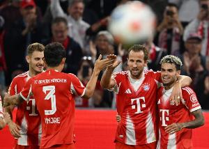 开云官网-踢球者评德甲首轮最佳阵容：凯恩领先拜仁5将入选，迪亚斯无缘