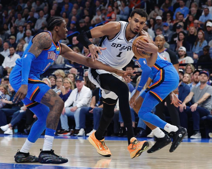 开云-21分大胜复仇！卫冕冠军强势复苏，亚历山大34分4盖帽完爆文班