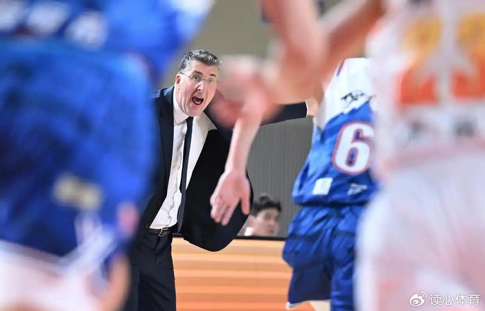 开云-广东核心成全明星票王，辽宁主帅被喊下课，赵睿第1阶段报销|广东宏远|徐杰|广东男篮|辽宁男篮|赵继伟_新浪体育_新浪新闻