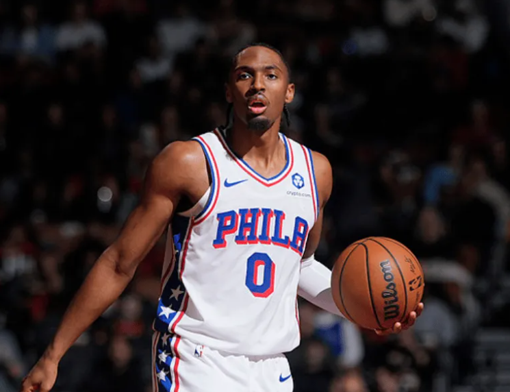 开云入口-33分惨案!76人复仇猛龙,恩比德7失误,马克西狂轰33+4 乔治划水