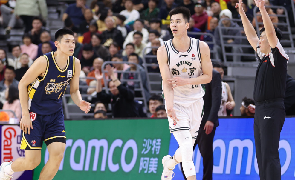 开云在线-2连胜广东传来5好消息！王洪泽打破心魔，还有一件事更让粤迷开心