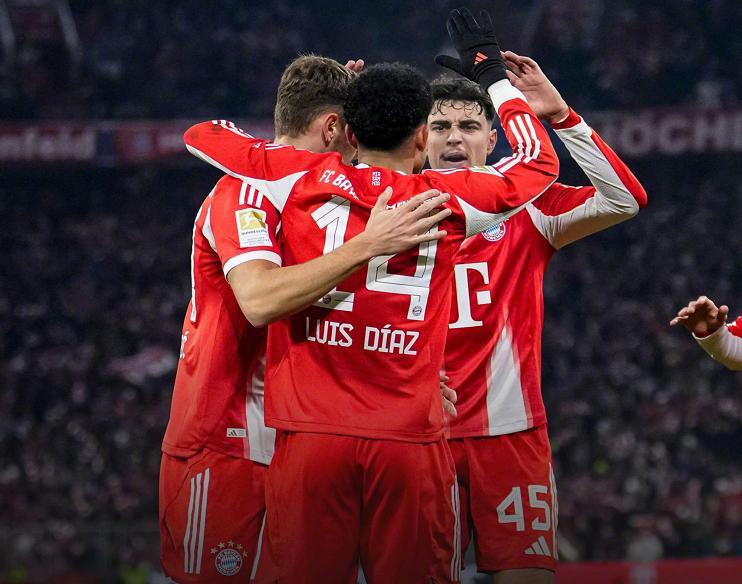 开云APP-奥利塞独造4球,拜仁主场8-1狂胜,刷爆德甲纪录将狼堡钉在耻辱柱