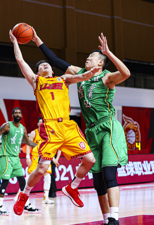 开云在线-还在挽留!辽媒曝杨鸣回沈去了俱乐部 他若走谁合适执教辽篮?