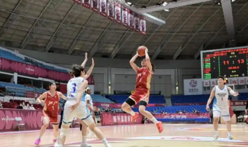 开云-四核驱动破外线 奇兵高效定胜局——山东女篮94-78浙江稳固前四