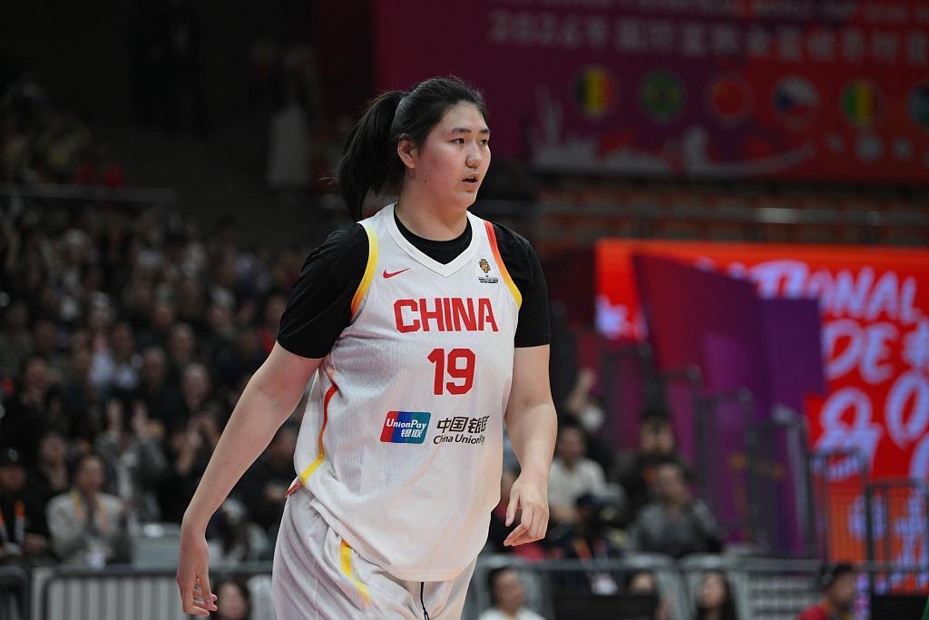 开云娱乐-谁给张子宇传球?功勋后卫给出了答案,老帅临时征召收获大效果