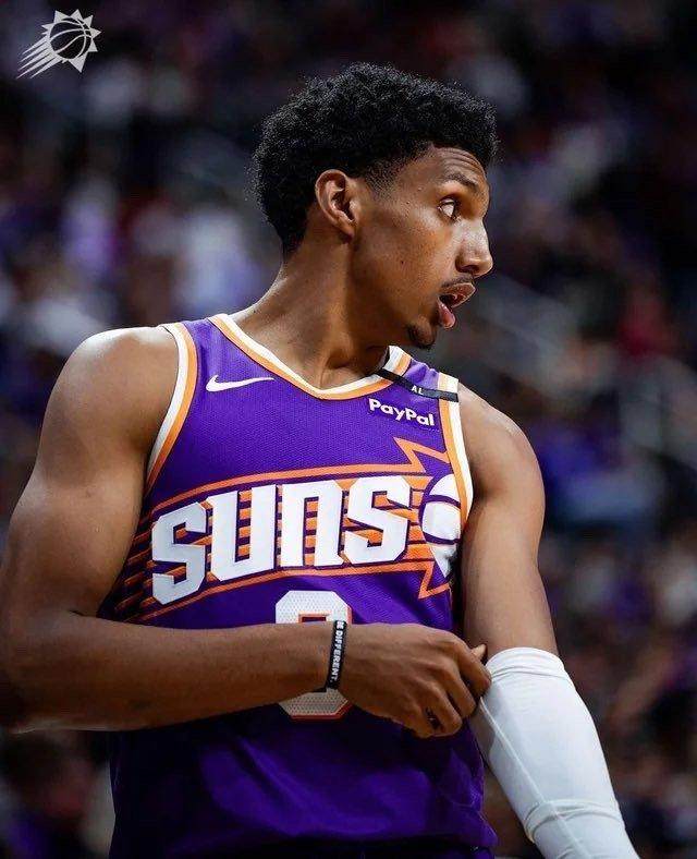 1728884466074098473.jpg 开云入口-一场顶大学一年?太阳28顺位捡漏 邓恩能成顶级3D?