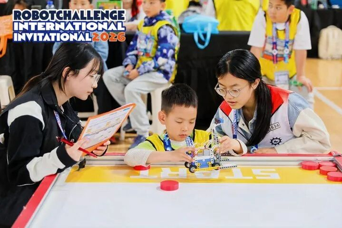 开云入口-逐梦泉城！2026 赛季 RC 国际邀请赛（济南站）完美收官，致敬科技少年的巅峰闪耀时刻！|山东交通学院|济南市|山东省|机器人|比赛_新浪体育_新浪新闻