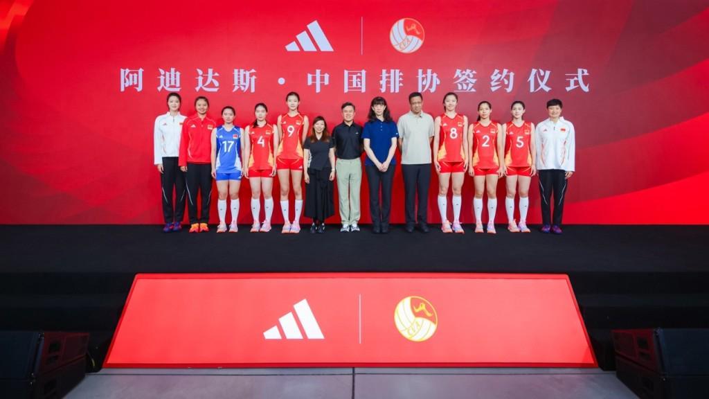 开云-对话｜中国女排三代核心共话精神传承，开启新赛季直面挑战