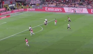 1726354591289010600.gif 开云-【意甲】米兰闪电战4比0威尼斯!丰塞卡时代迎来首胜